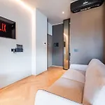 Terrazza Con Jacuzzi E Vista Iconica Sul Duomo