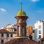 Terrazza Con Jacuzzi E Vista Iconica Sul Duomo